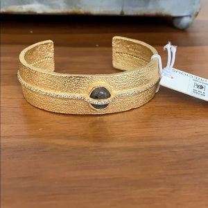 Semi-precious gold bangle